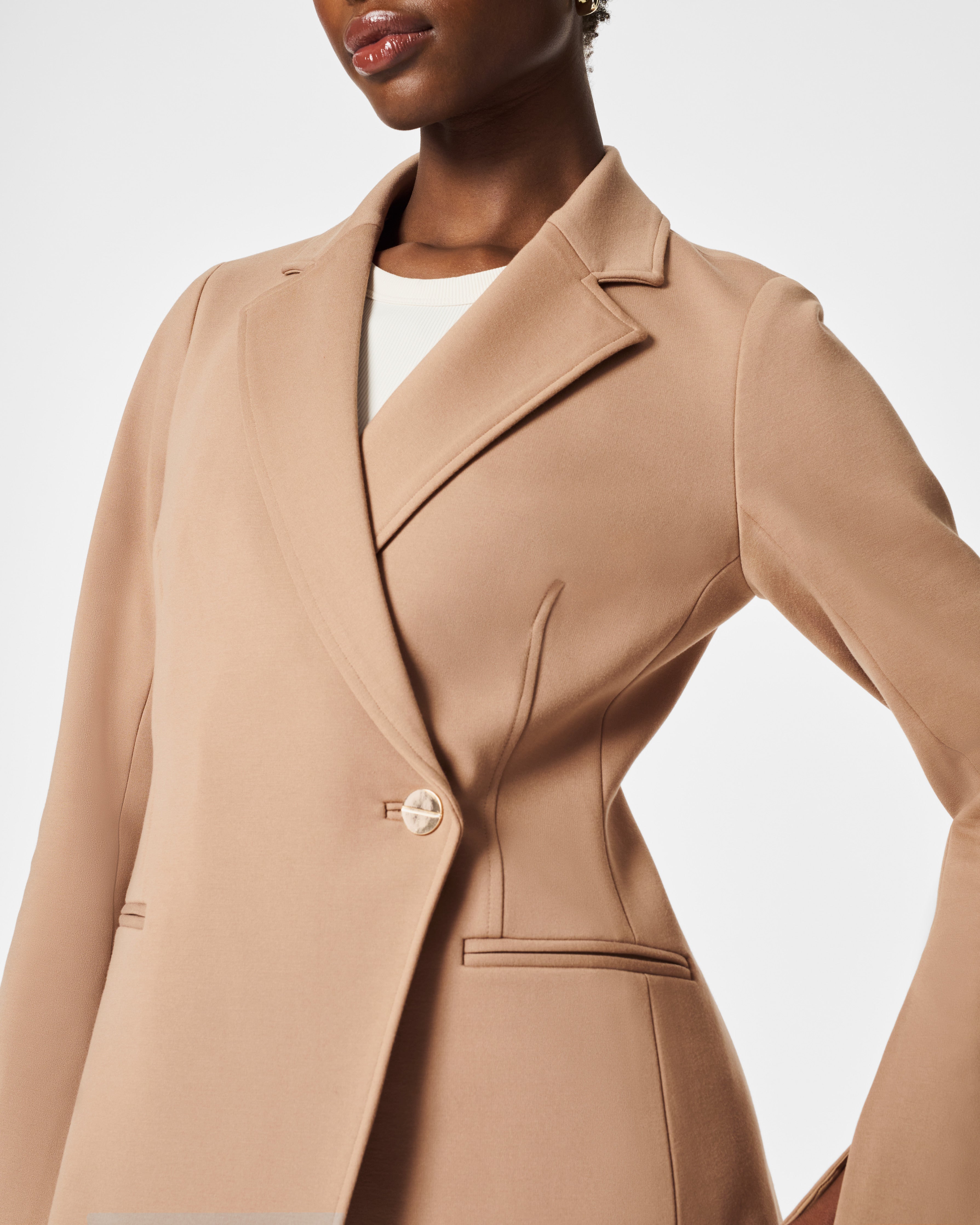 SPANX on X: Comfort that means business. New workwear styles combine  smoothing fabric with intentional design for in-office, weekend wear, and  everything in between. Shop now  #SPANX #Workwear # Blazer #OOTD