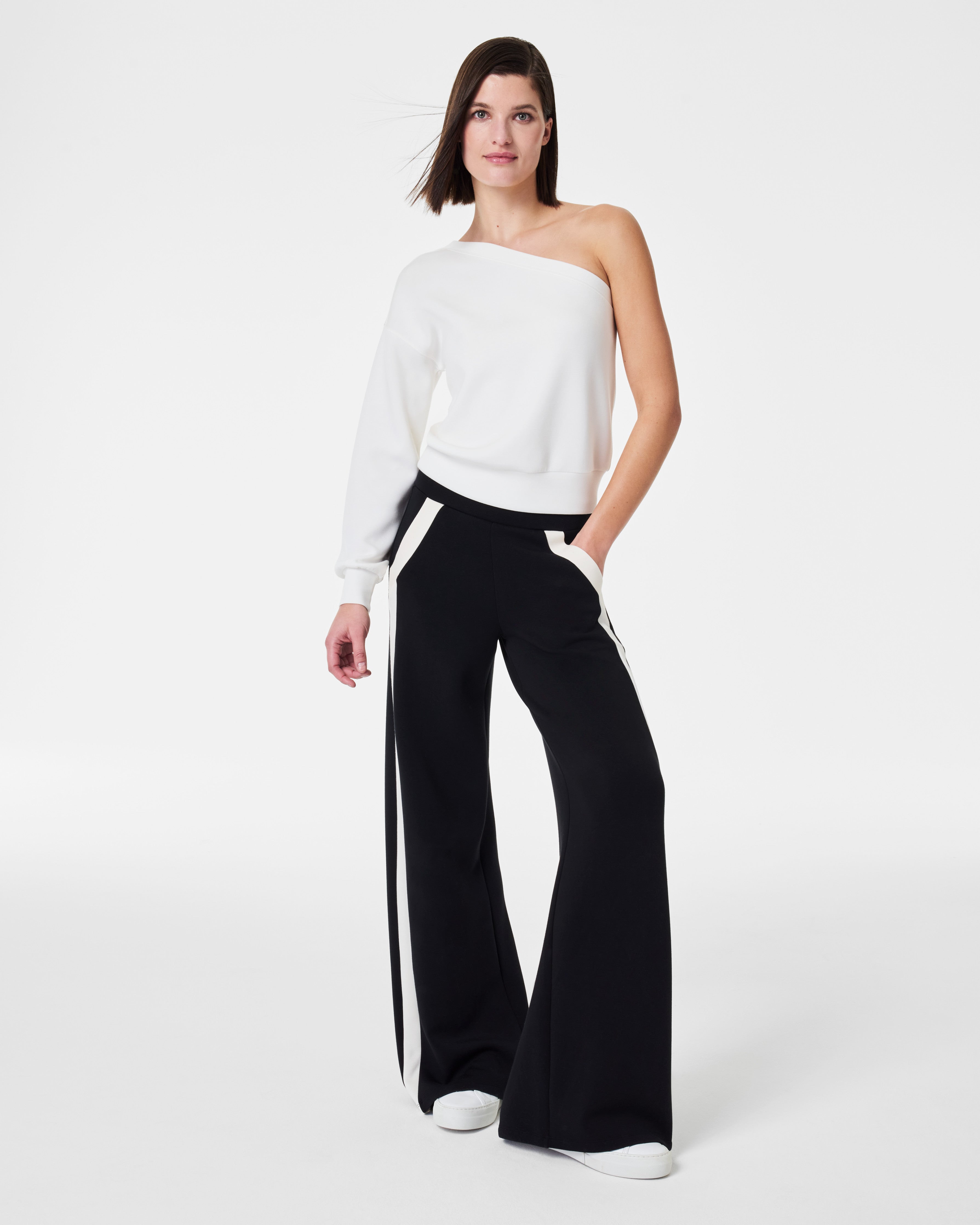 AirEssentials Striped Track Pant