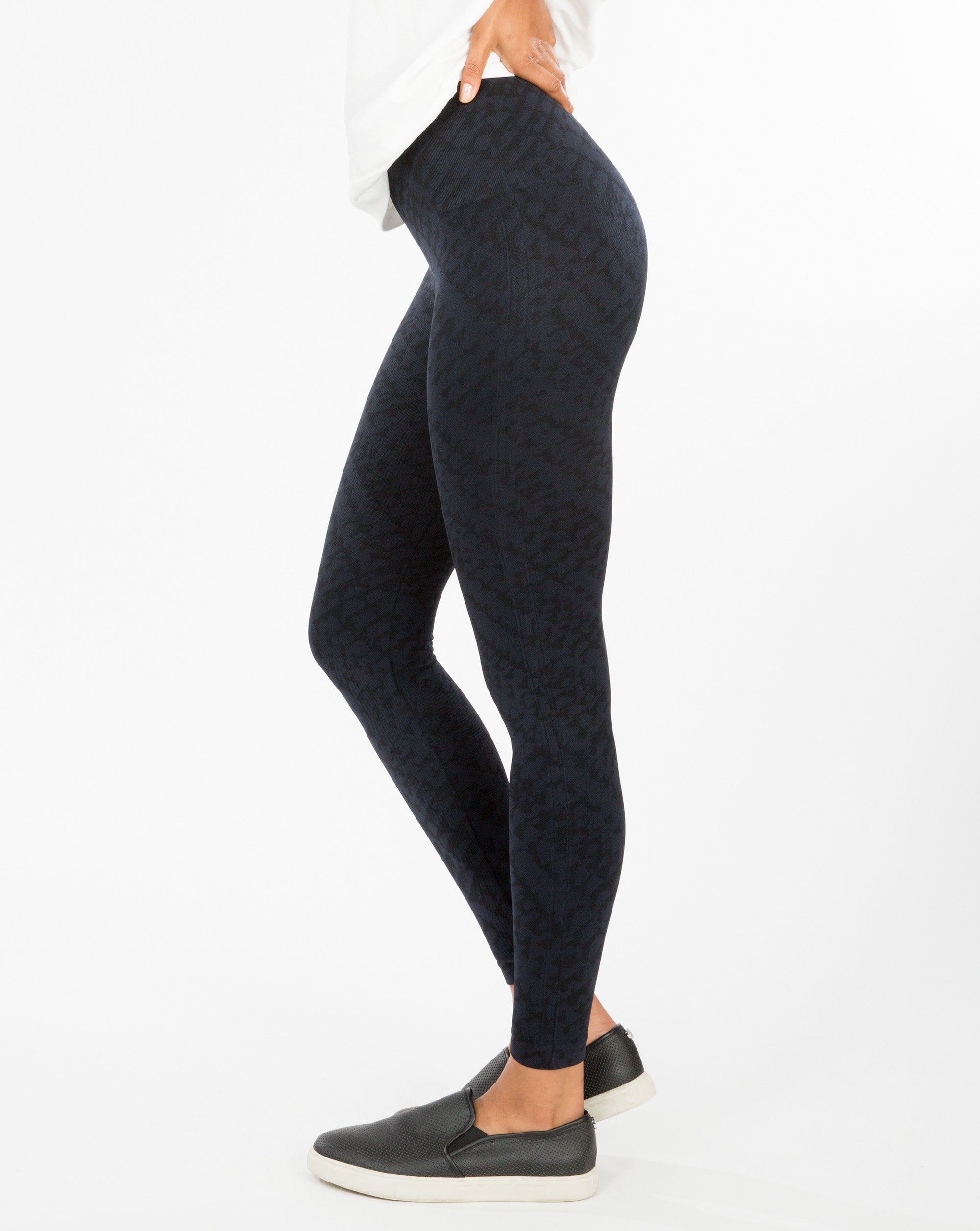SPANX - Current obsession: Seamless leggings! Our Look At Me Now