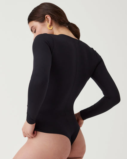 Spanx Women's Bodysuit, (Very Black Very Black) : : Fashion