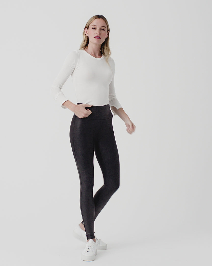Now You Can Buy Spanx's Best-Selling Faux-Leather Leggings With a Fleece  Lining